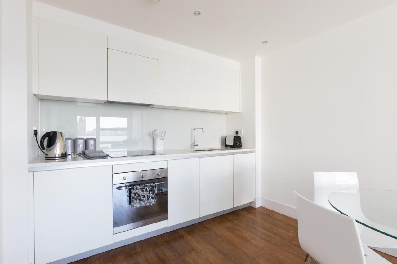 Luxury 2-Bed Flat Parking And Close To The Tube London Ngoại thất bức ảnh