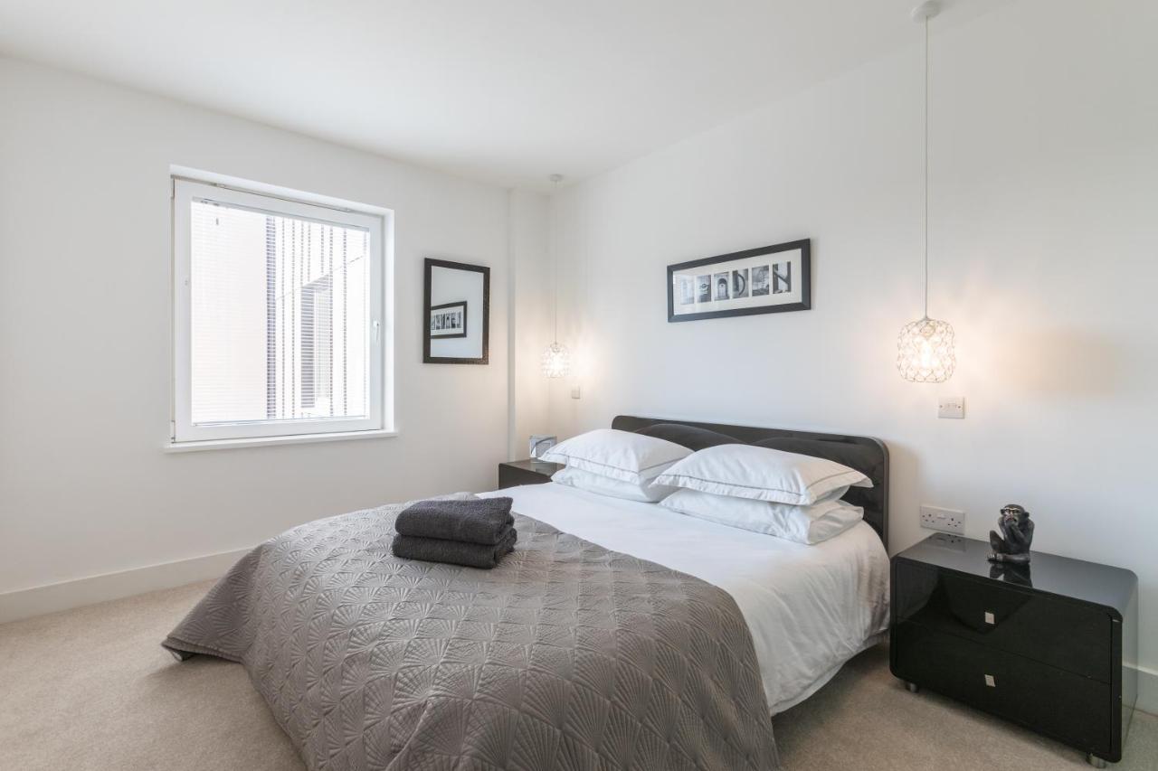 Luxury 2-Bed Flat Parking And Close To The Tube London Ngoại thất bức ảnh