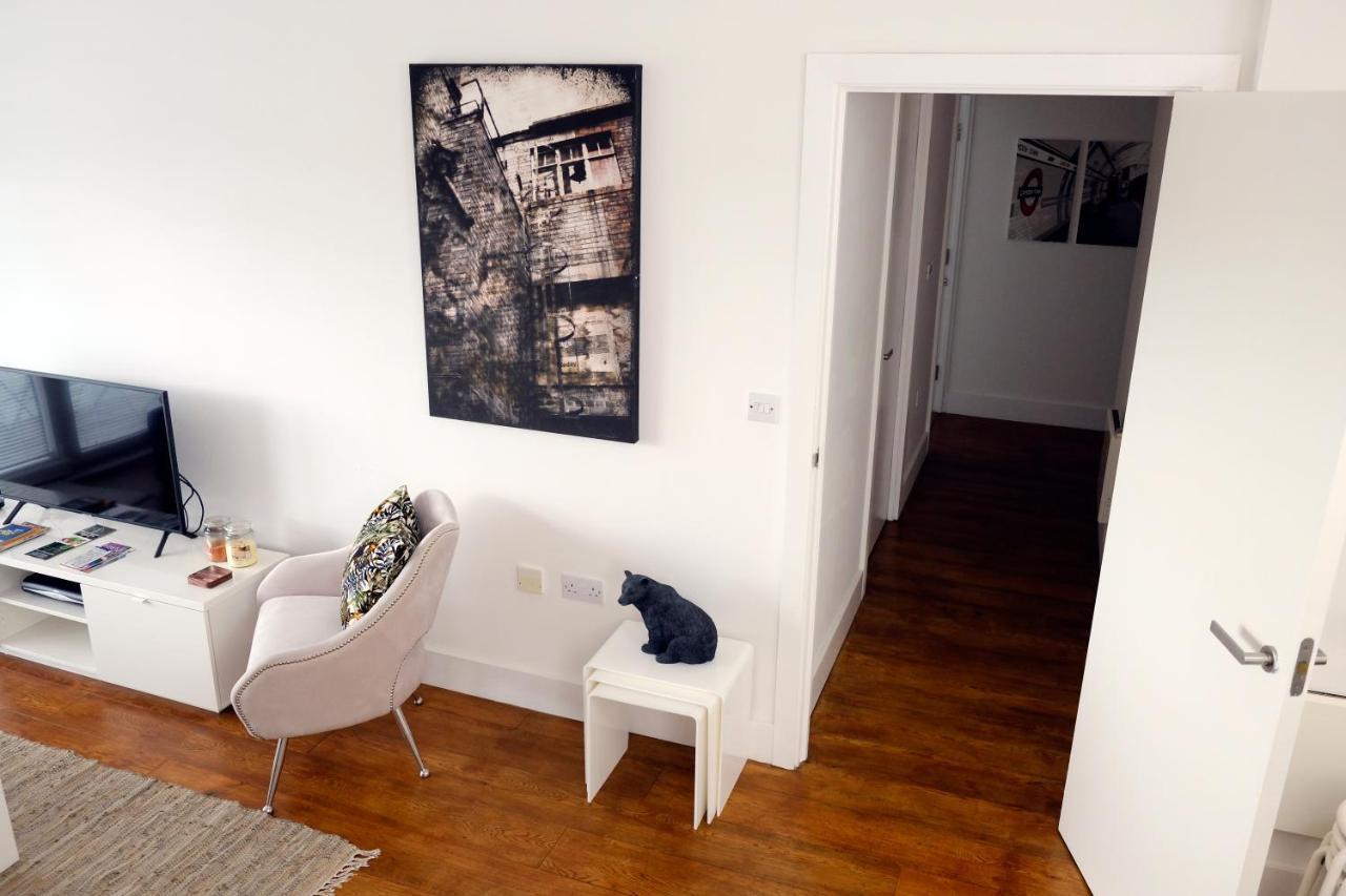 Luxury 2-Bed Flat Parking And Close To The Tube London Ngoại thất bức ảnh