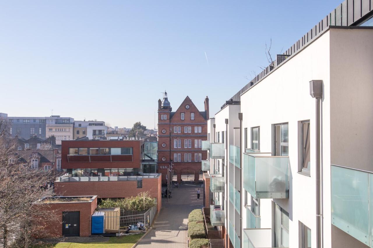 Luxury 2-Bed Flat Parking And Close To The Tube London Ngoại thất bức ảnh