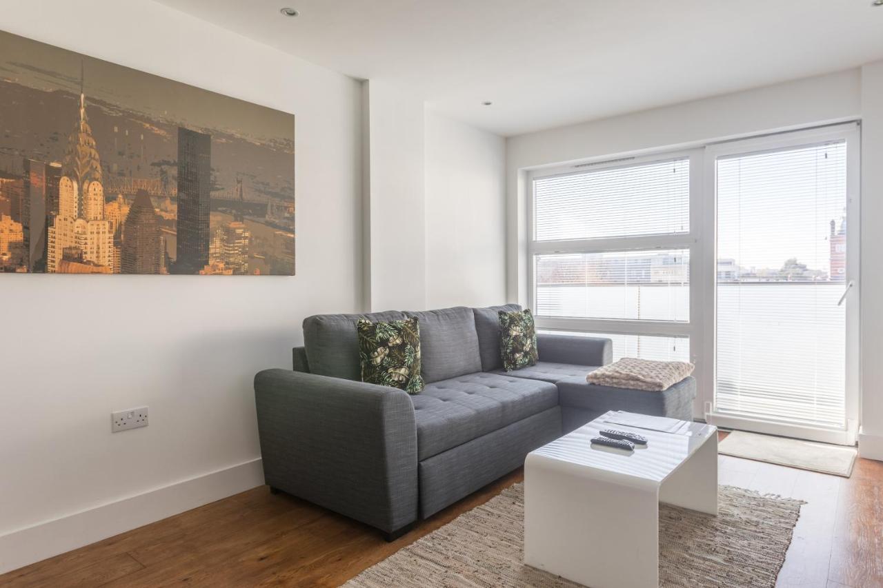 Luxury 2-Bed Flat Parking And Close To The Tube London Ngoại thất bức ảnh