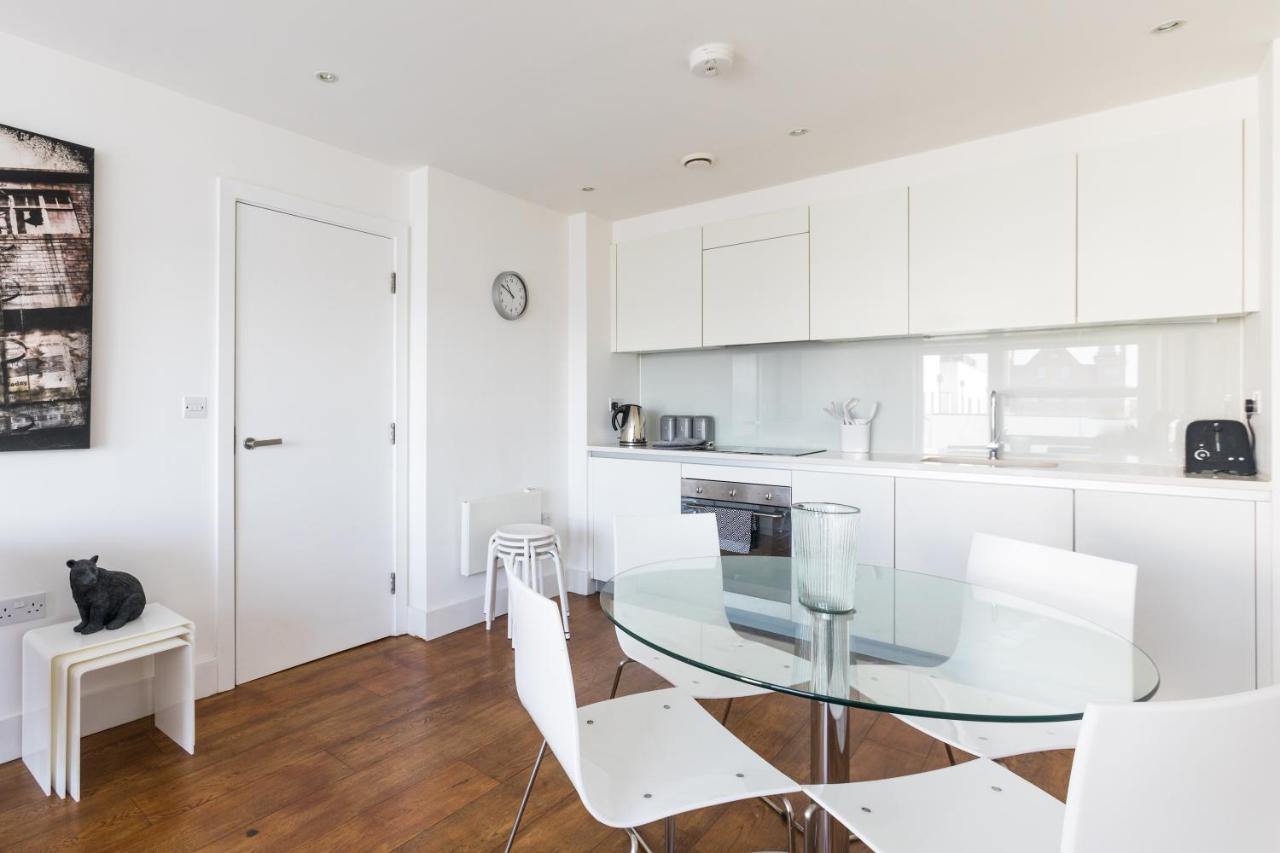 Luxury 2-Bed Flat Parking And Close To The Tube London Ngoại thất bức ảnh